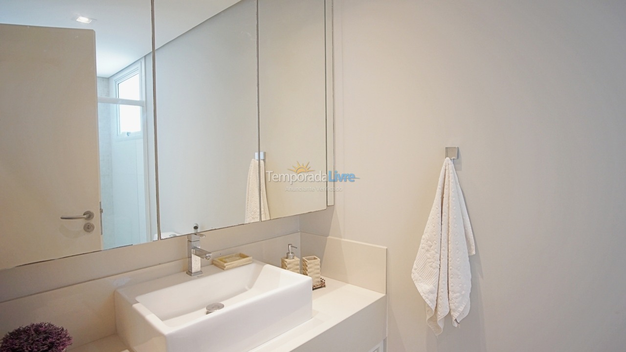 Casa para aluguel de temporada em Florianopolis (Jurerê Internacional)