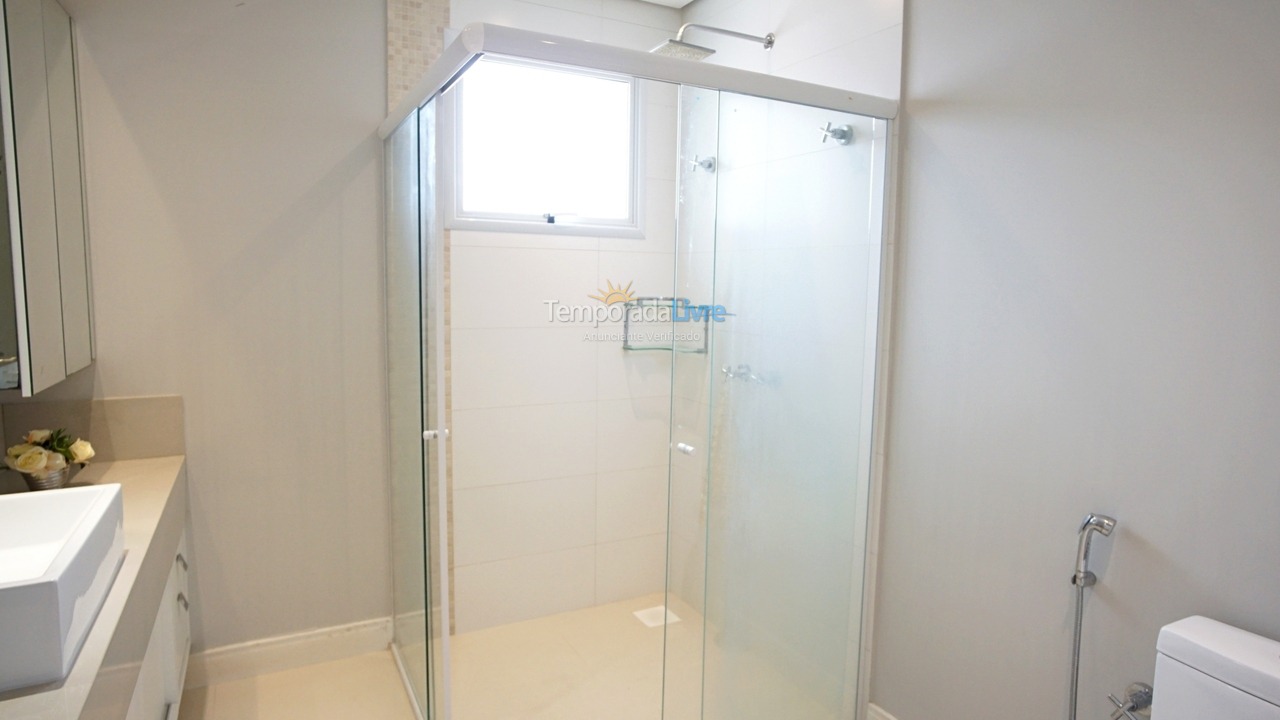 Casa para aluguel de temporada em Florianopolis (Jurerê Internacional)