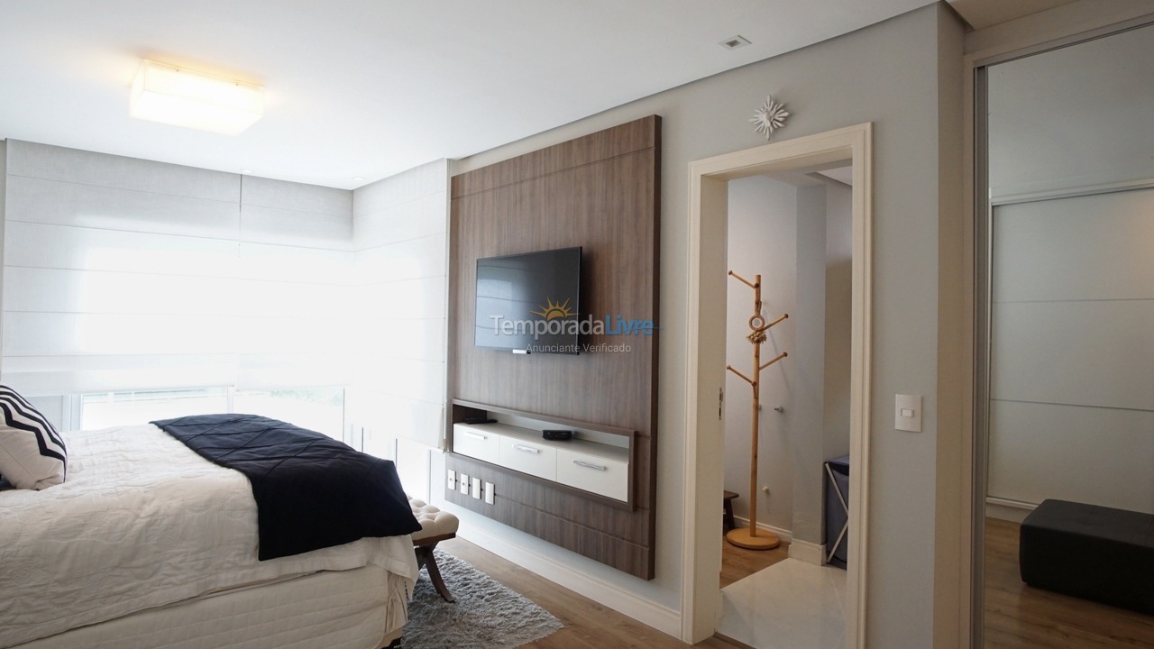 Casa para aluguel de temporada em Florianopolis (Jurerê Internacional)