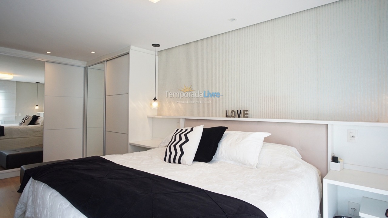 Casa para aluguel de temporada em Florianopolis (Jurerê Internacional)