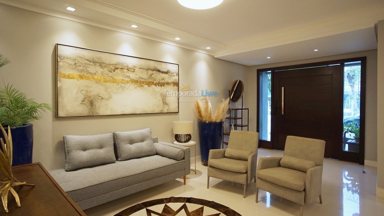 Casa para aluguel de temporada em Florianopolis (Jurerê Internacional)