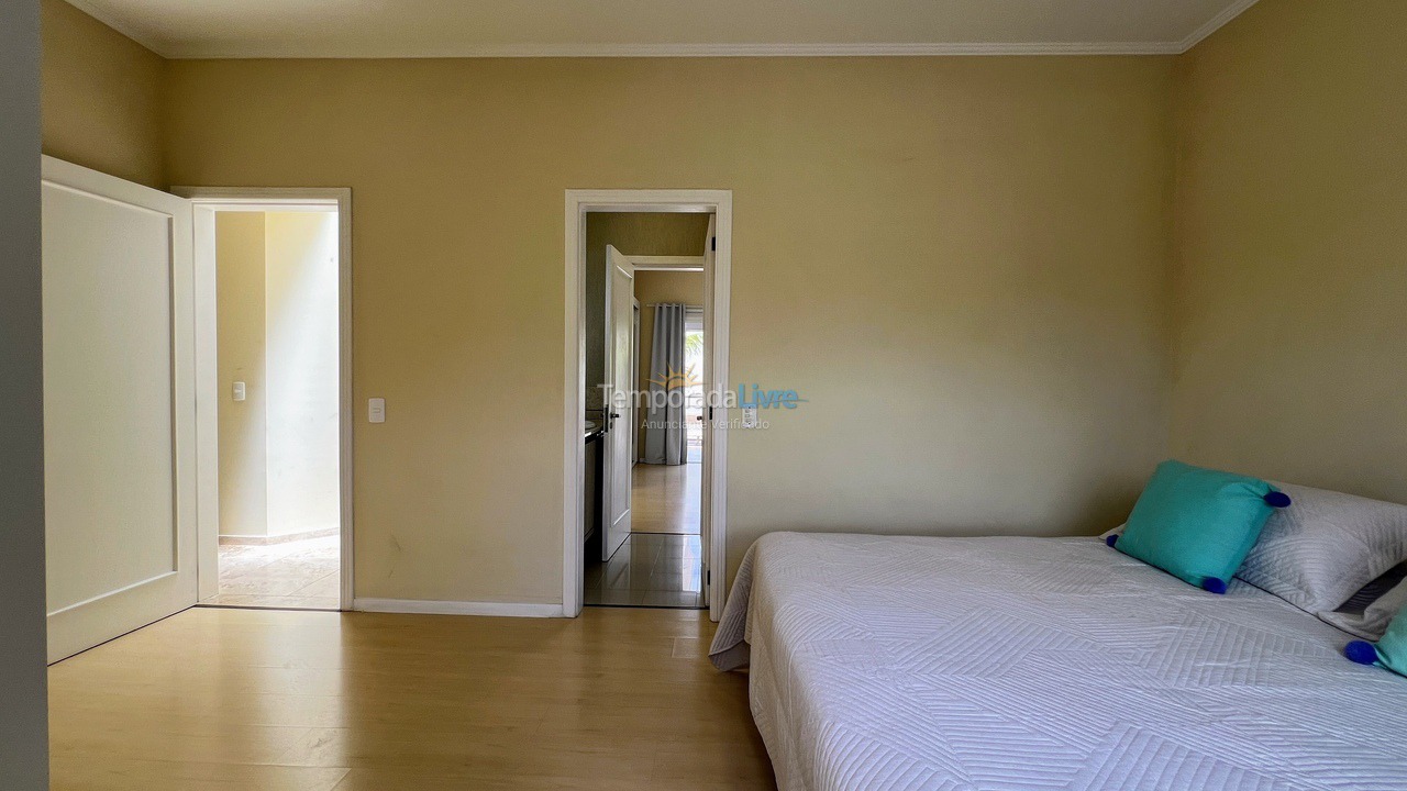 House for vacation rental in Florianopolis (Jurerê Internacional)