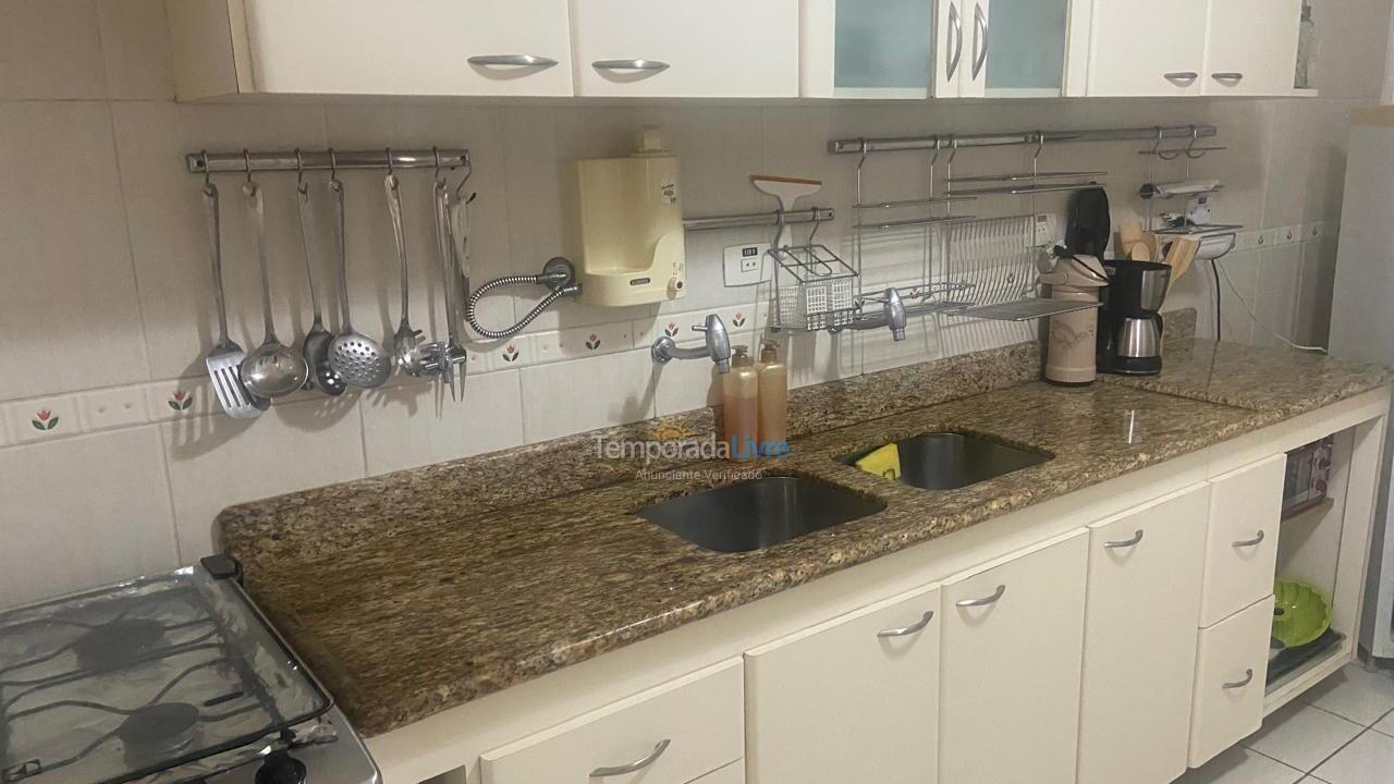 Apartamento para aluguel de temporada em Guarujá (Enseada)