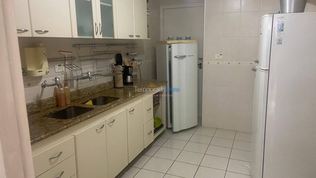Apartamento para aluguel de temporada em Guarujá (Enseada)