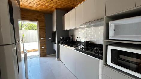 CASA CON PISCINA MARISCAL