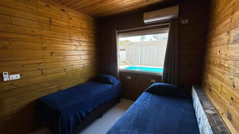 CASA CON PISCINA MARISCAL