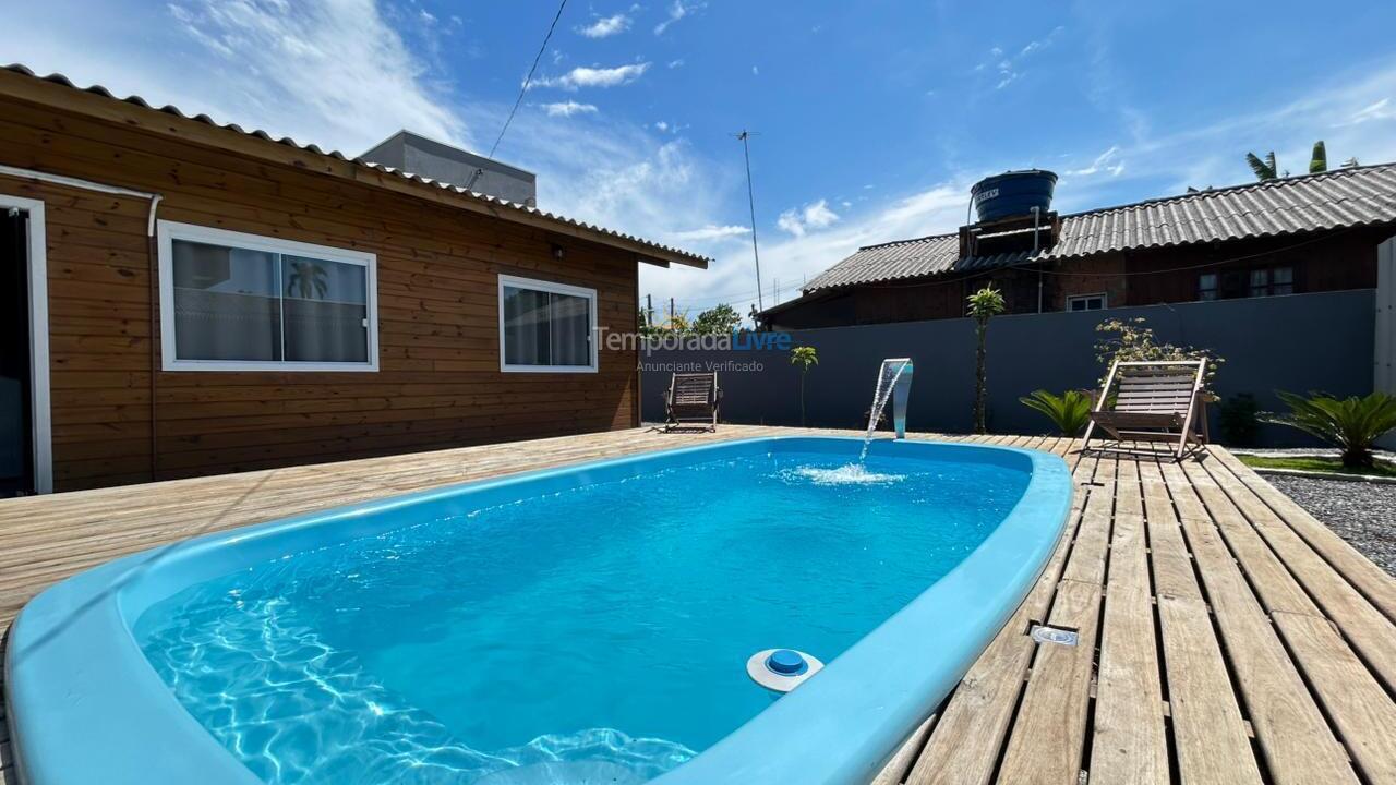 Casa para alquiler de vacaciones em Bombinhas (Mariscal)