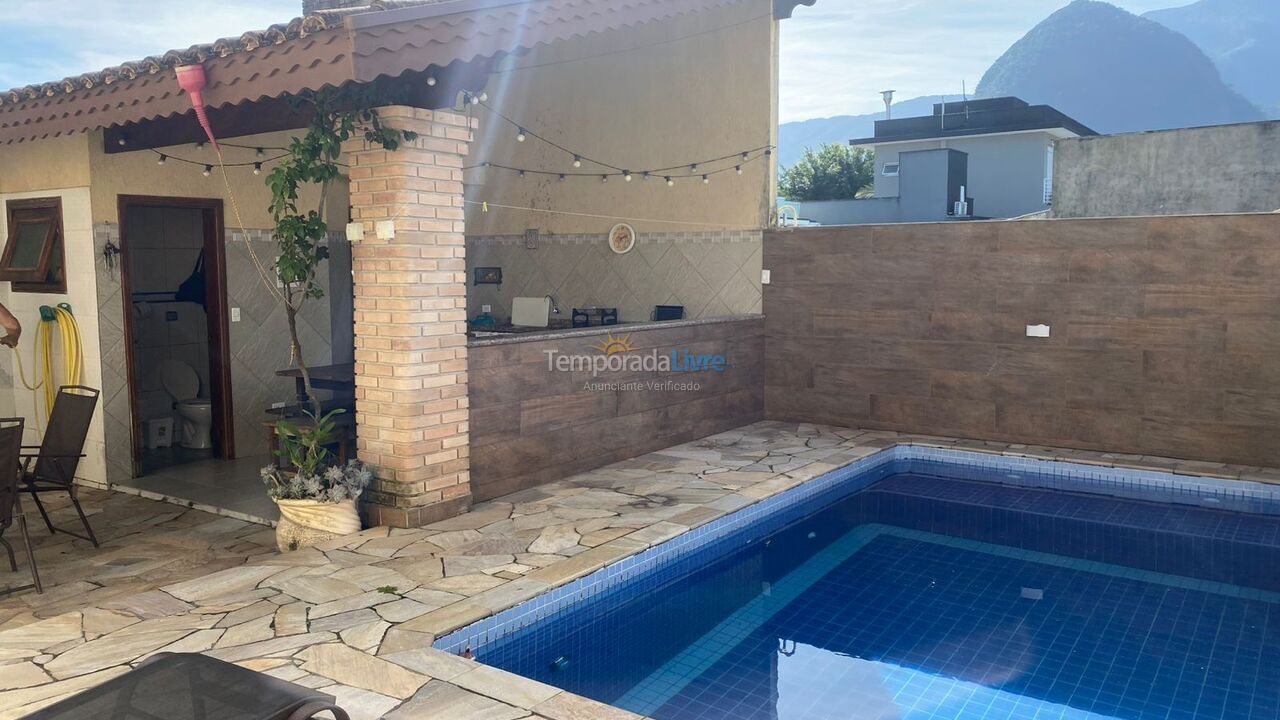 Casa para aluguel de temporada em Bertioga (Condominio Morada da Praia)