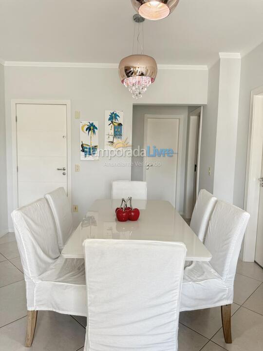 Apartment for vacation rental in Bombinhas (Praia de Bombas)