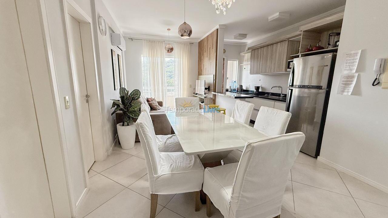 Apartment for vacation rental in Bombinhas (Praia de Bombas)