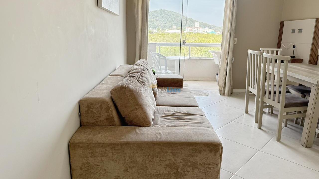 Apartamento para aluguel de temporada em Bombinhas (Praia de Bombas)