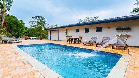 Chácara com Piscina Climatizada perto de SP