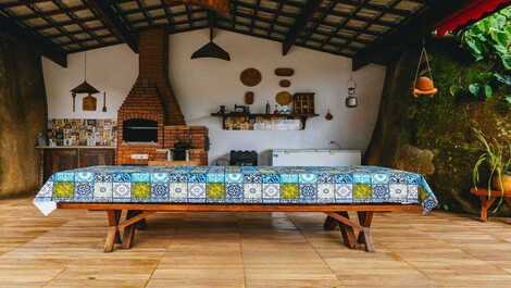 Chácara com Piscina Climatizada perto de SP