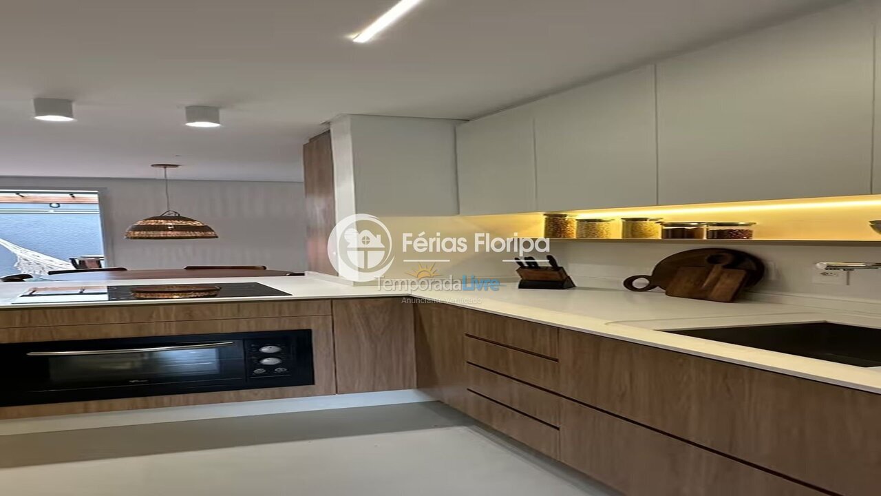 House for vacation rental in Florianópolis (Morro das Pedras)