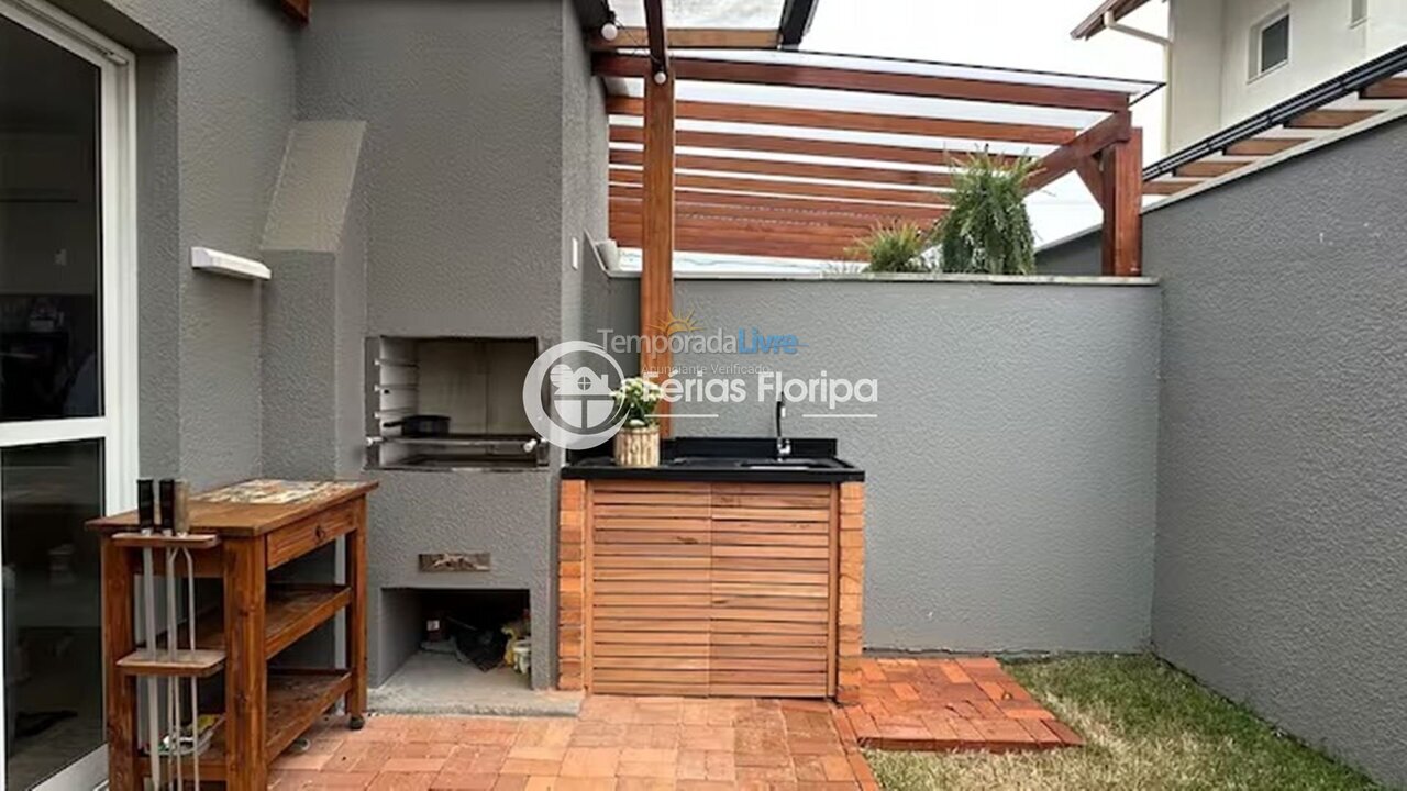 House for vacation rental in Florianópolis (Morro das Pedras)