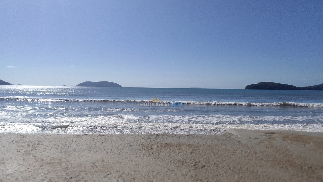 Casa para aluguel de temporada em Ubatuba (Lagoinha)