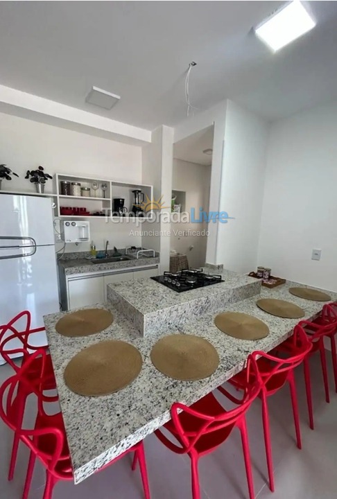 Apartamento para aluguel de temporada em Ubatuba (Praia Grande)
