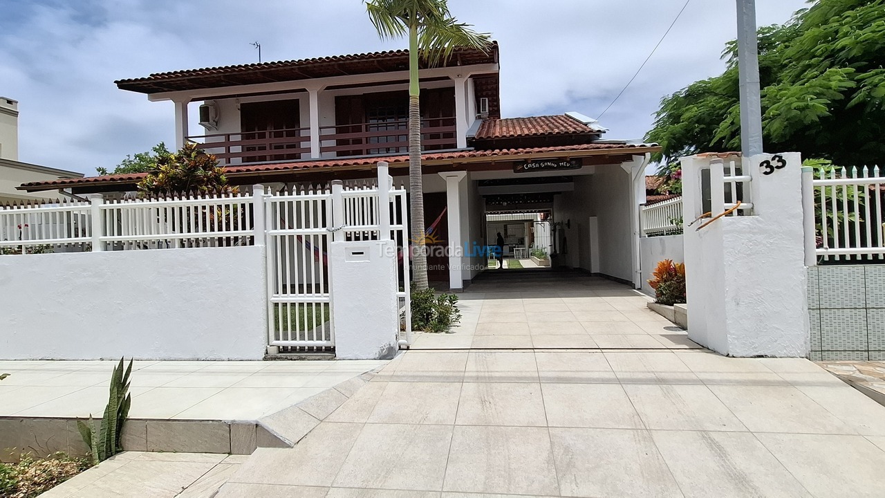 Casa para alquiler de vacaciones em Palhoça (Praia do Sonho)