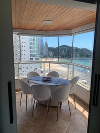 Balneario Camboriú, Vista Roda gigante,Andar Alto Churrasqueira, Vaga