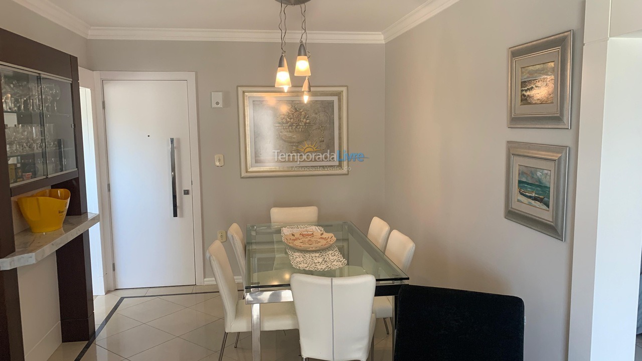 Apartamento para aluguel de temporada em Balneário Camboriú (Centro)