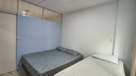 VISTA PRO MAR NA AVENIDA DA PRAIA DE SANTOS -GARAGEM E AR CONDICIONADO