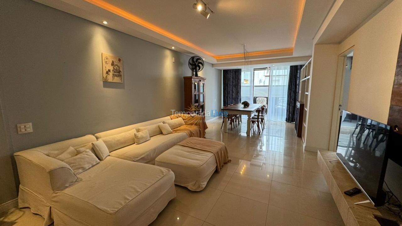 Apartamento para alquiler de vacaciones em Balneário Camboriú (Praia Central)