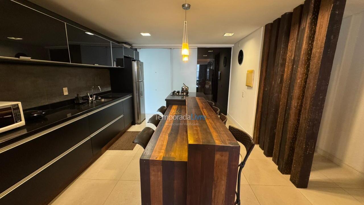 Apartamento para alquiler de vacaciones em Balneário Camboriú (Praia Central)