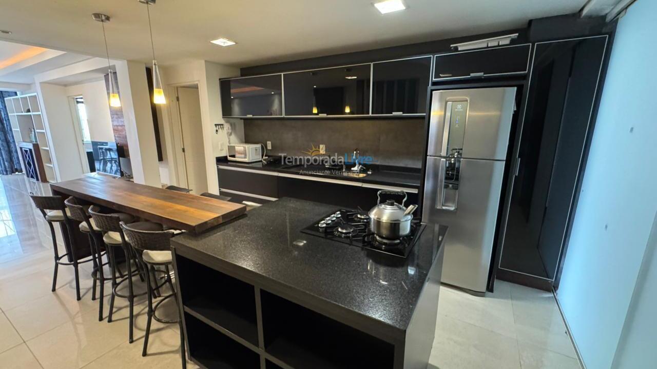 Apartamento para alquiler de vacaciones em Balneário Camboriú (Praia Central)