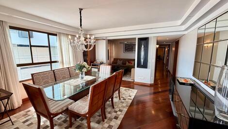 Alquiler de temporada en Ponta Porã: 3 suites // frente a la playa // barbacoa