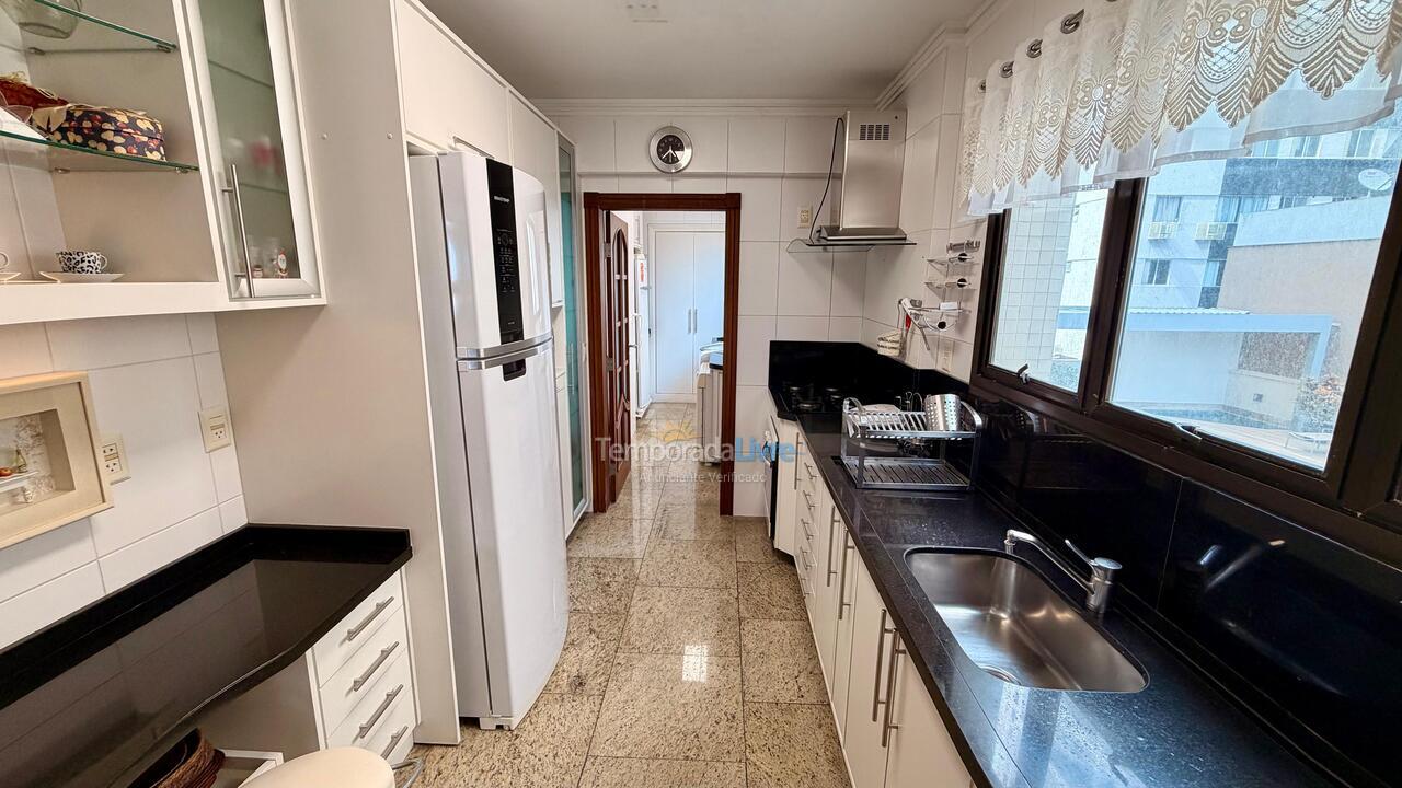 Apartamento para alquiler de vacaciones em Balneário Camboriú (Praia Central)