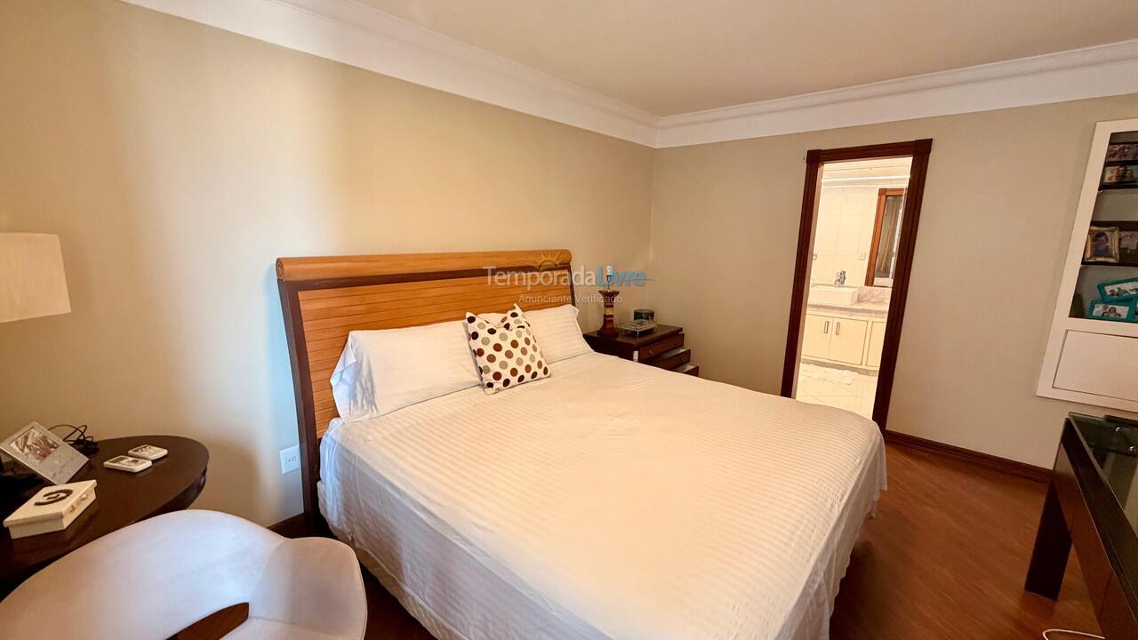 Apartamento para alquiler de vacaciones em Balneário Camboriú (Praia Central)