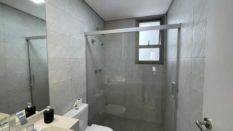 Apartamento Frontal ao MAR em BERTIOGA PREDIO NOVO