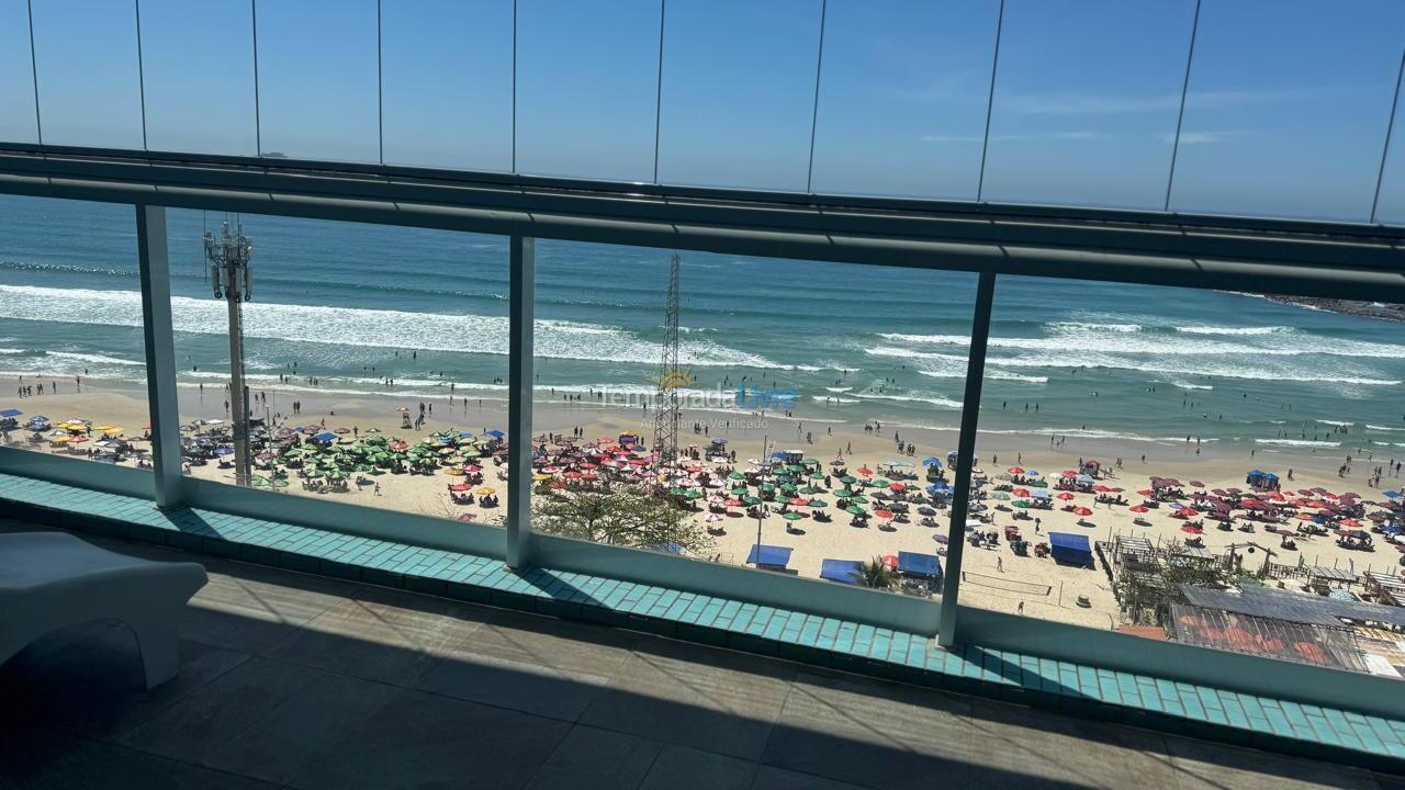 Apartamento para aluguel de temporada em Guarujá (Pitangueiras)