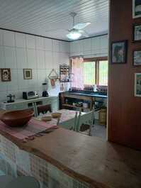 Between Paraty and Ubatuba, lush beaches! close to the track and beaches