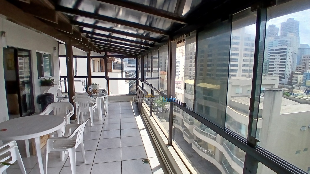 Apartamento para aluguel de temporada em Itapema (Meia Praia)