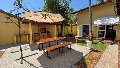 6-SUITE MANSION 150m FROM THE BEACH - PET FRIENDLY