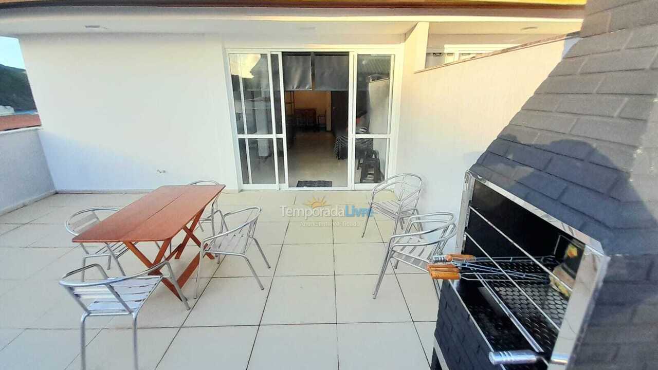 Apartamento para aluguel de temporada em Arraial do Cabo (Prainha)