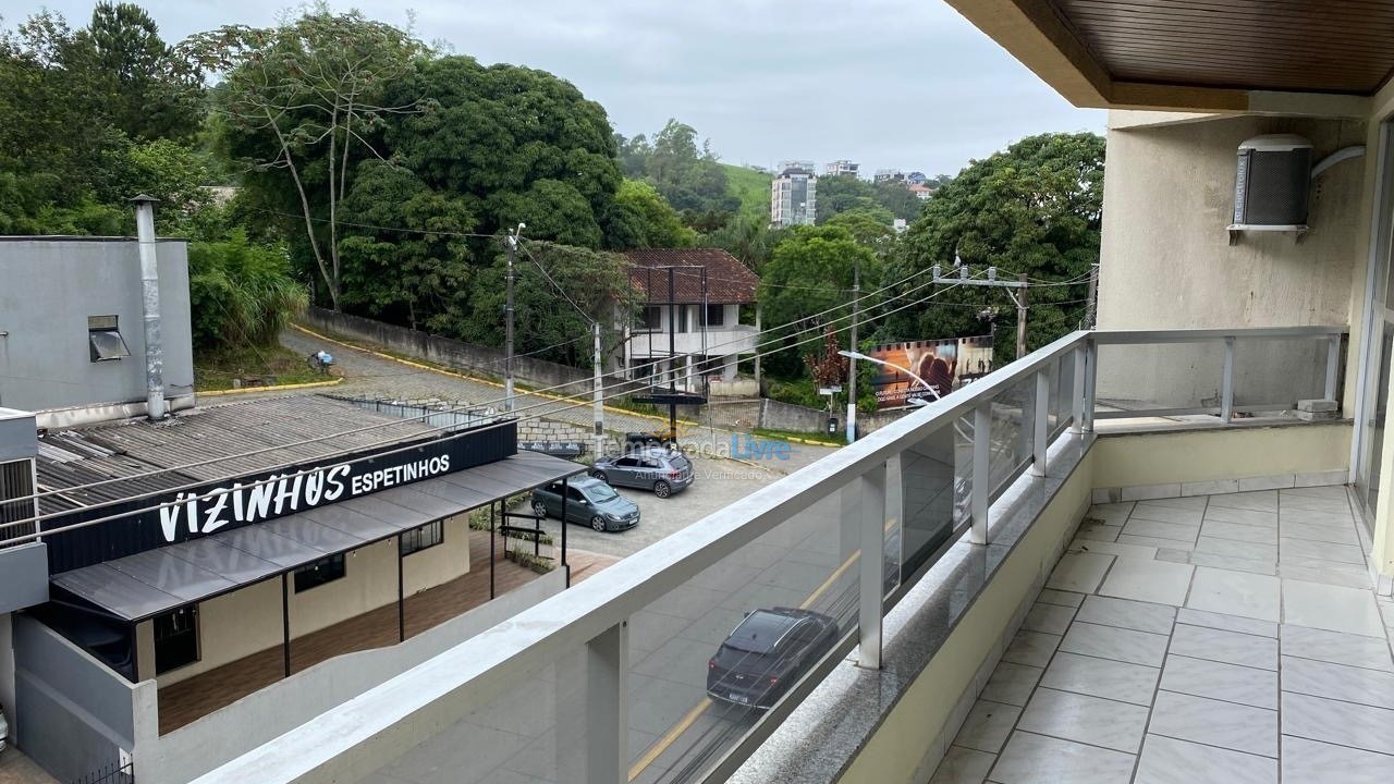 Apartamento para aluguel de temporada em Itapema (Canto da Praia)