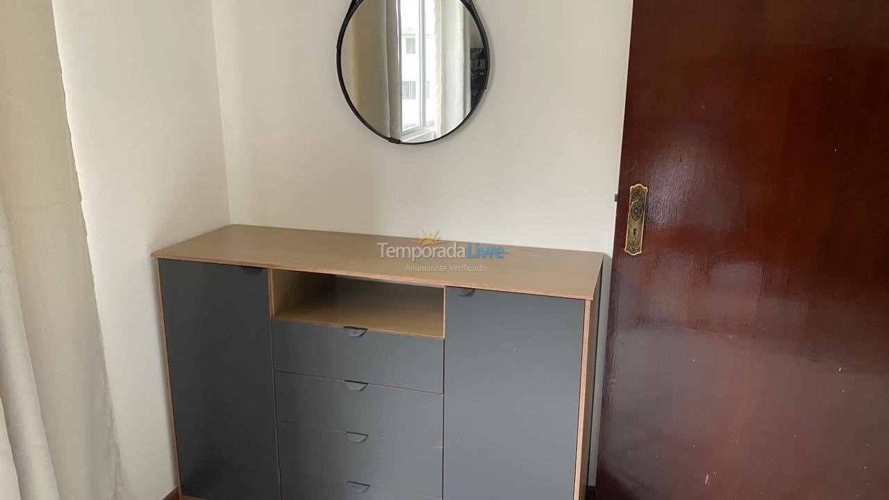 Apartamento para aluguel de temporada em Itapema (Canto da Praia)