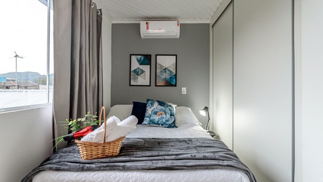 Refúgio Confortável a 15 minutos da praia da Barra da Lagoa