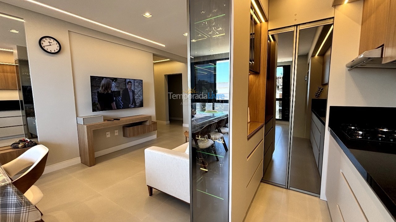 Apartamento para aluguel de temporada em Bombinhas (Bombas 115)