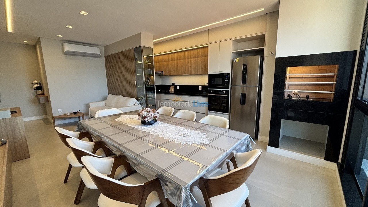 Apartamento para aluguel de temporada em Bombinhas (Bombas 115)