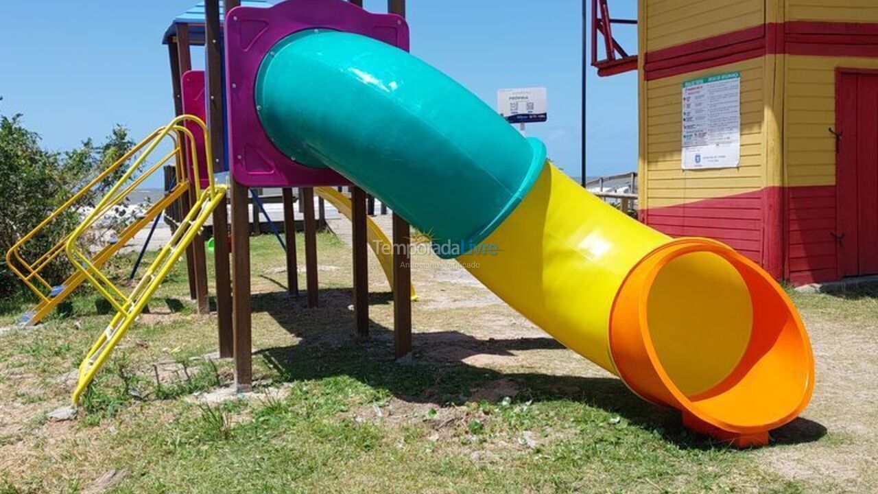 Casa para aluguel de temporada em Itapoá (Balneário das Palmeiras)