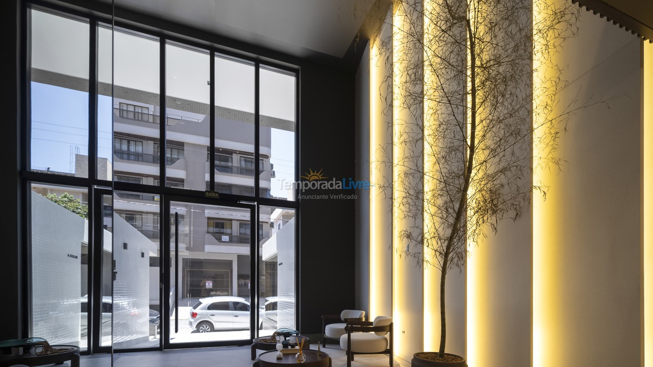 Casa para aluguel de temporada em Bombinhas (Praia de Bombas)