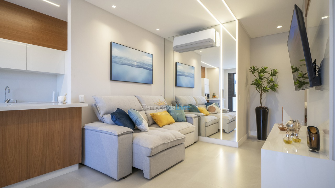 Casa para aluguel de temporada em Bombinhas (Praia de Bombas)