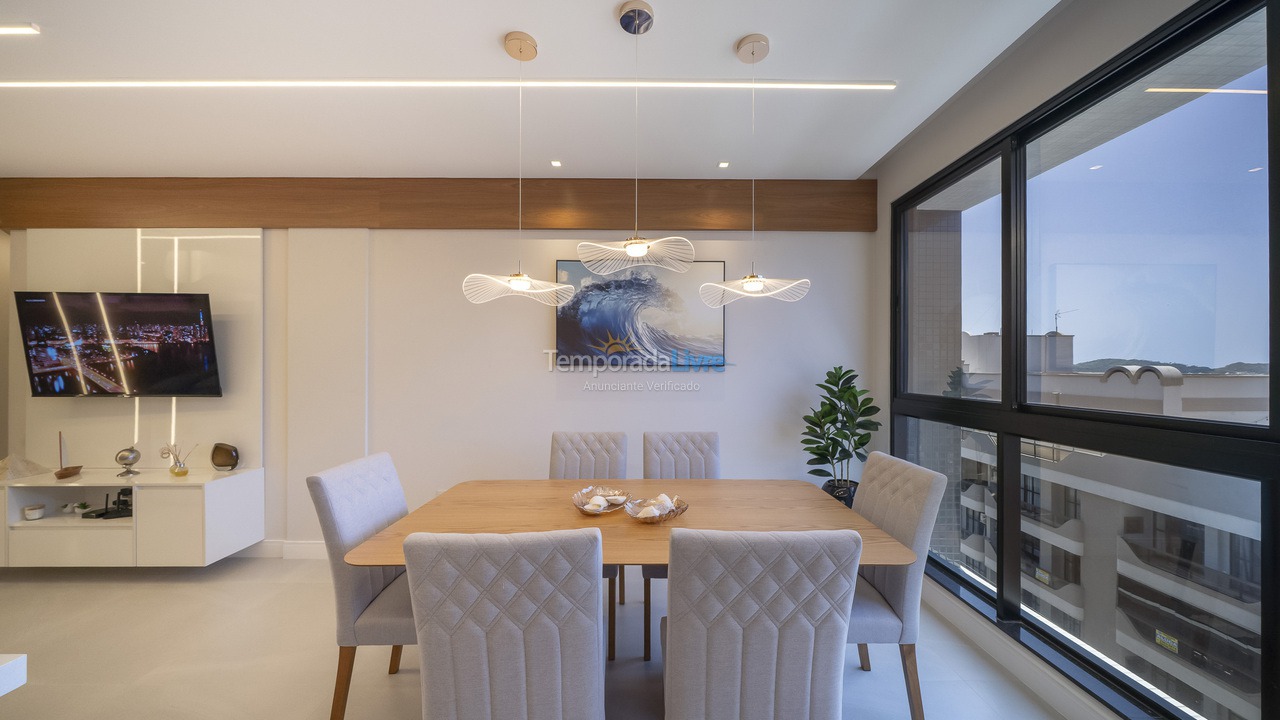 Casa para aluguel de temporada em Bombinhas (Praia de Bombas)