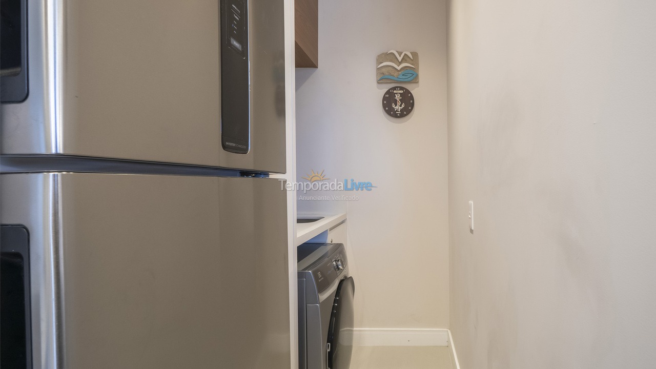 Casa para aluguel de temporada em Bombinhas (Praia de Bombas)