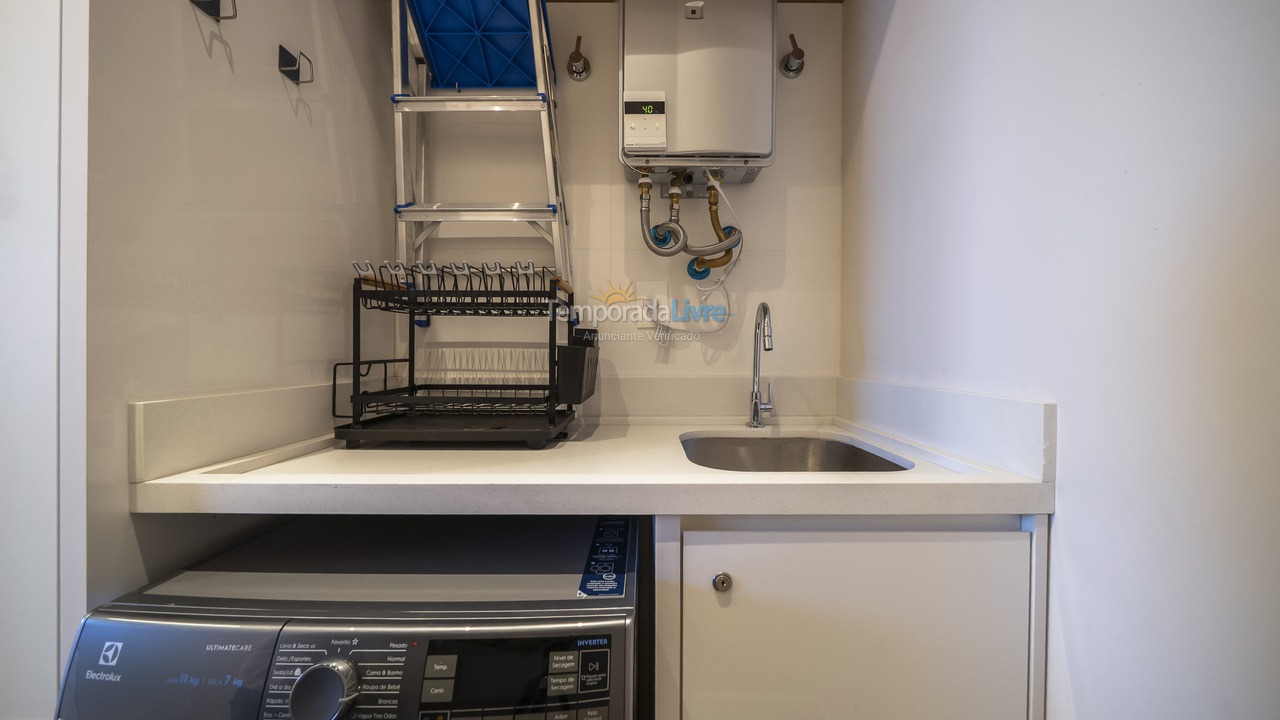 Casa para aluguel de temporada em Bombinhas (Praia de Bombas)