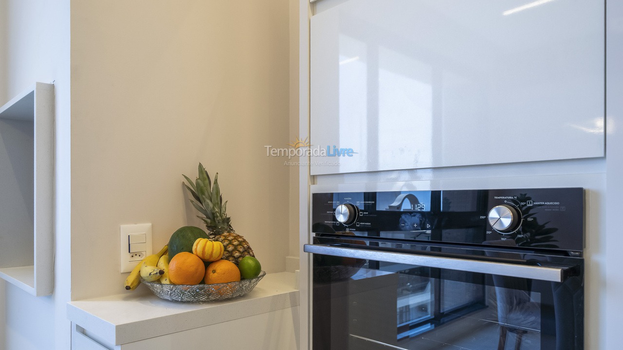 Casa para aluguel de temporada em Bombinhas (Praia de Bombas)