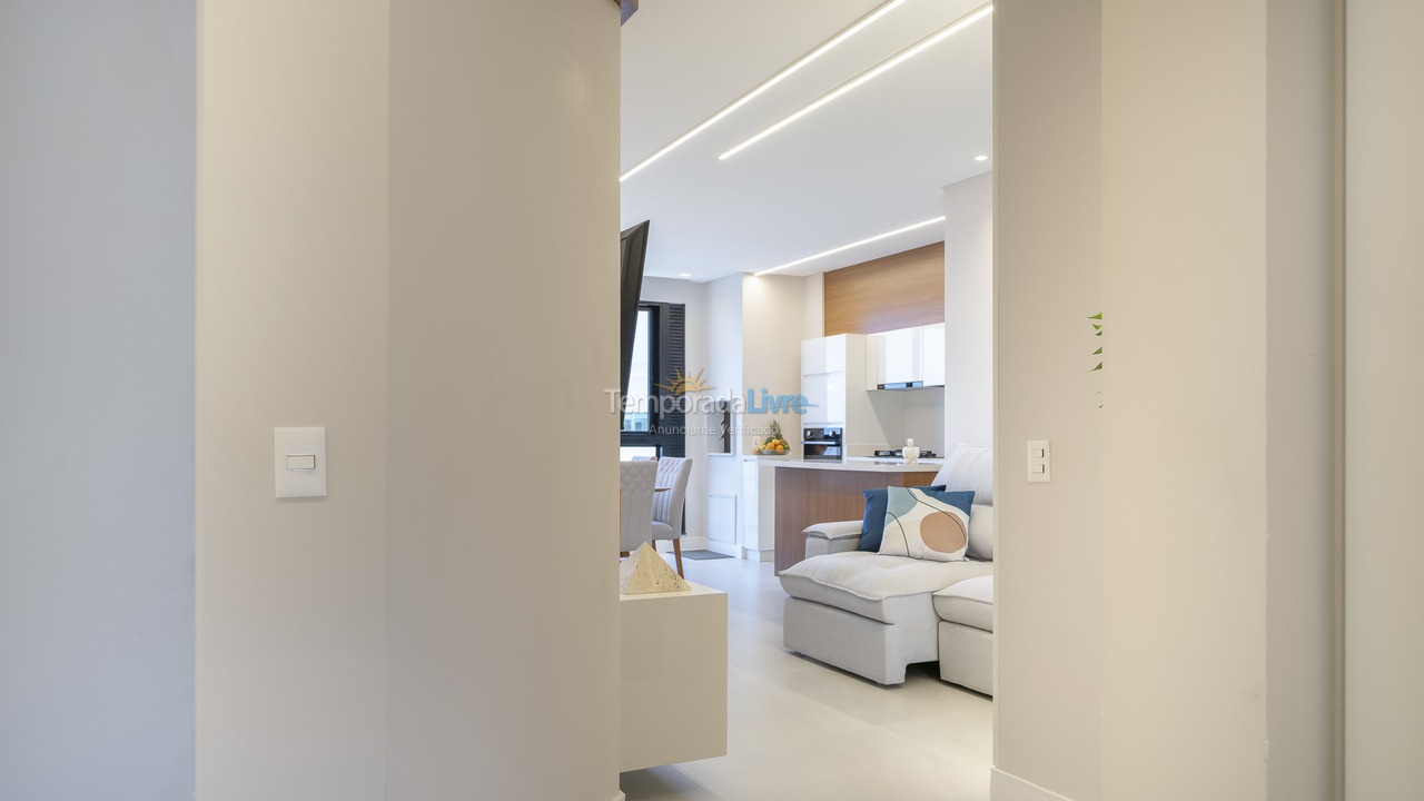 Casa para aluguel de temporada em Bombinhas (Praia de Bombas)